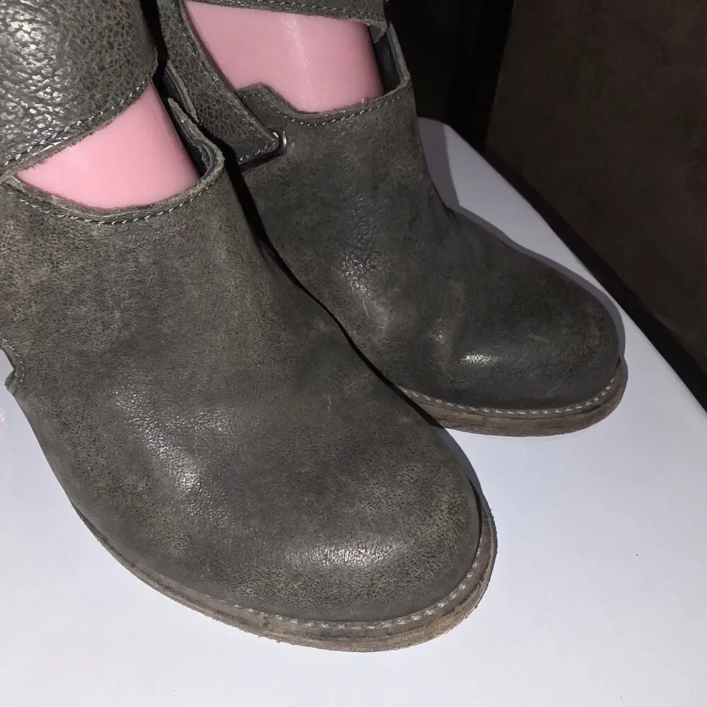 LD TUTTLE 8.5 US Gray Distressed Zipper Heels Boho Brutalist Boho Ankle Booties